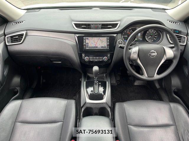 Nissan X-TRAIL HYBRID 2017-01 8747051-1
