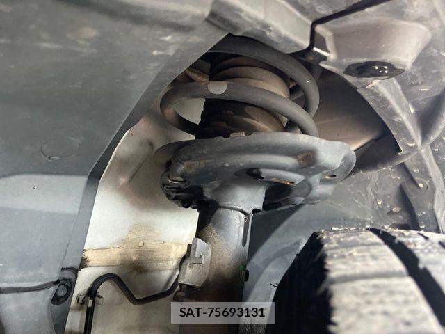 Nissan X-TRAIL HYBRID 2017-01 8747051-19