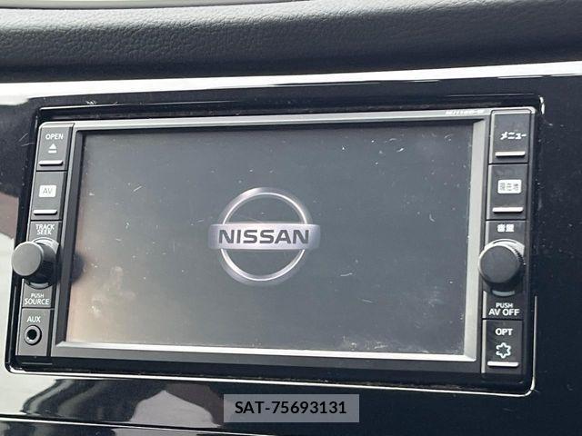 Nissan X-TRAIL HYBRID 2017-01 8747051-2