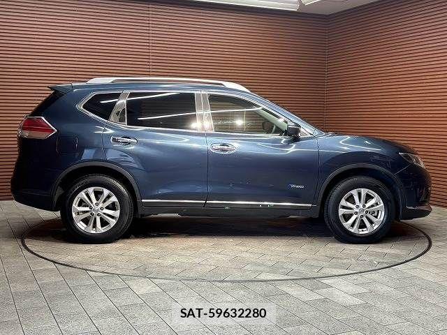 Nissan X-TRAIL HYBRID 2017-03 8747050-16