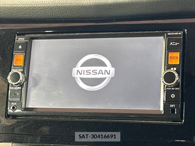 Nissan X-TRAIL HYBRID 2015-05 8782743-2