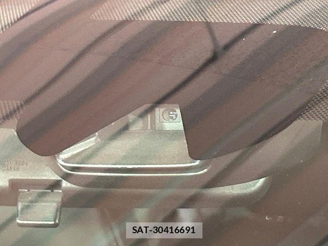 Nissan X-TRAIL HYBRID 2015-05 8782743-4