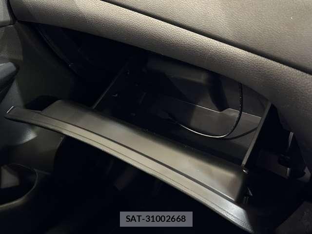 Nissan X-TRAIL HYBRID 2019-07 8798012-27