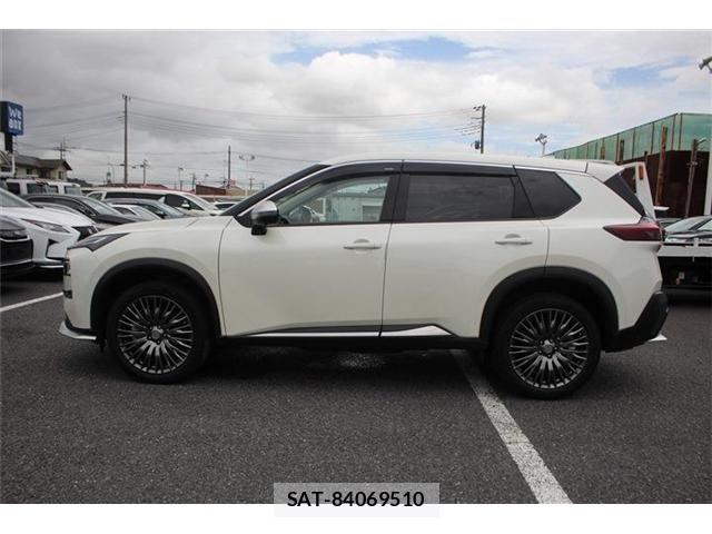 Nissan X-TRAIL HYBRID 2022-12 8798010-7
