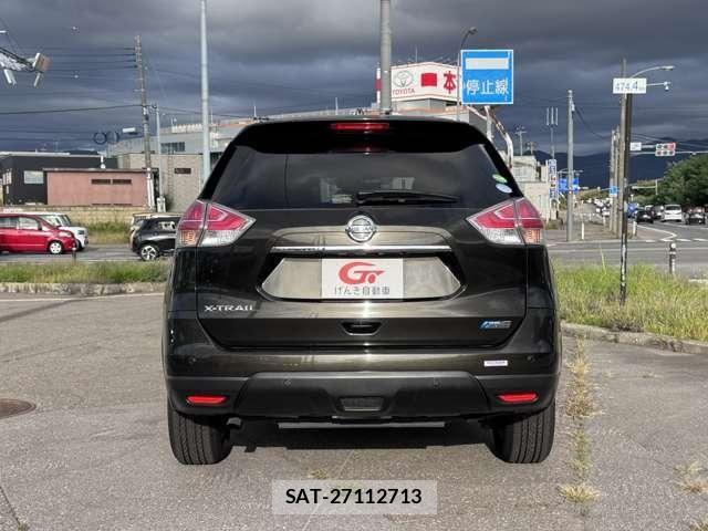 Nissan X-TRAIL HYBRID 2016-01 8798013-3
