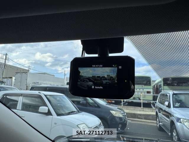 Nissan X-TRAIL HYBRID 2016-01 8798013-8