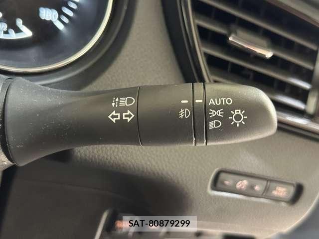 Nissan X-TRAIL HYBRID 2021-06 8798011-11