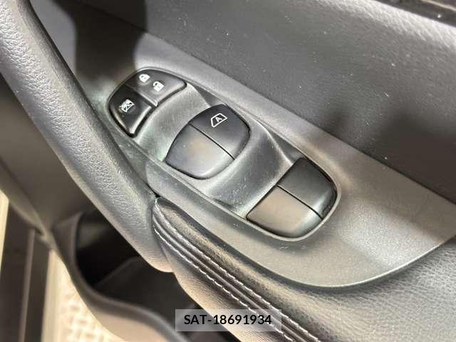 Nissan X-TRAIL HYBRID 2016-02 8872466-17