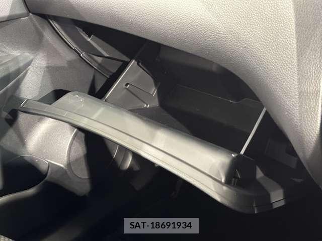 Nissan X-TRAIL HYBRID 2016-02 8872466-24