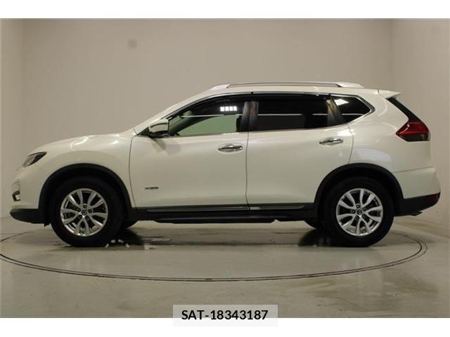Nissan X-TRAIL HYBRID 2018-09 8883113-9
