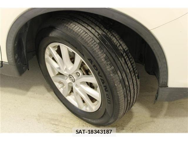 Nissan X-TRAIL HYBRID 2018-09 8883113-28