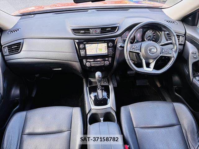 Nissan X-TRAIL HYBRID 2018-07 8884657-2