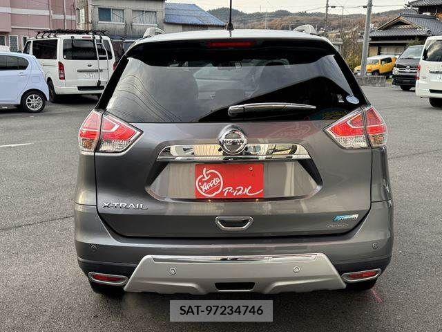 Nissan X-TRAIL HYBRID 2015-07 617354-23
