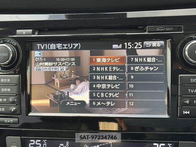 Nissan X-TRAIL HYBRID 2015-07 617354-2