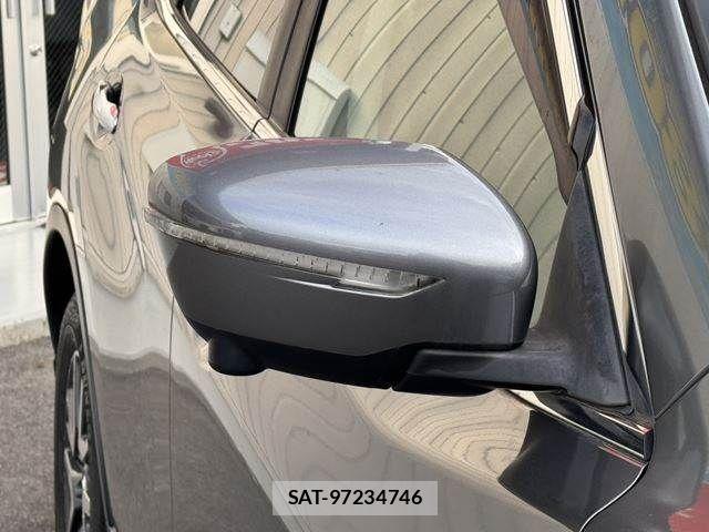 Nissan X-TRAIL HYBRID 2015-07 617354-29