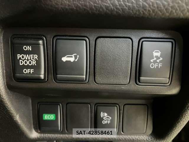 Nissan X-TRAIL HYBRID 2018-06 844141-16