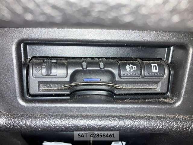 Nissan X-TRAIL HYBRID 2018-06 844141-17