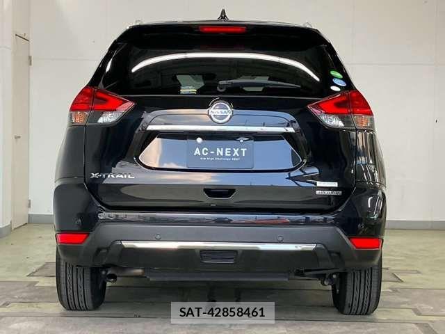 Nissan X-TRAIL HYBRID 2018-06 844141-4