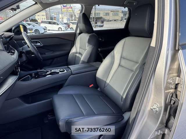 Nissan X-TRAIL HYBRID 2022-11 1830551-13