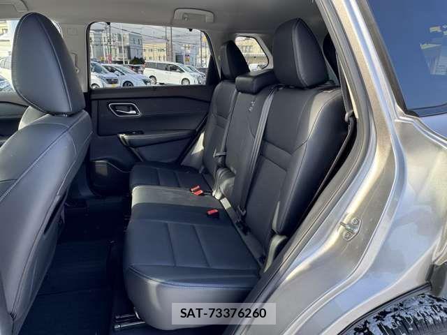 Nissan X-TRAIL HYBRID 2022-11 1830551-14