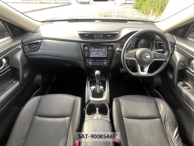Nissan X-TRAIL HYBRID 2017-06 2034713-1