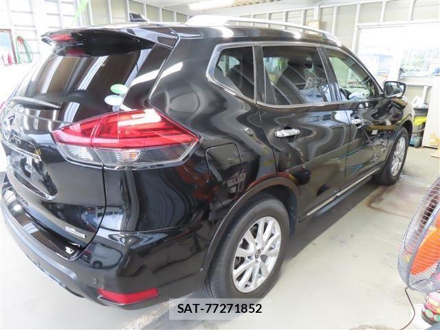 Nissan X-TRAIL HYBRID 2018-09 3780906-1