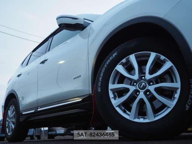 Nissan X-TRAIL HYBRID 2017-05 4052415-10