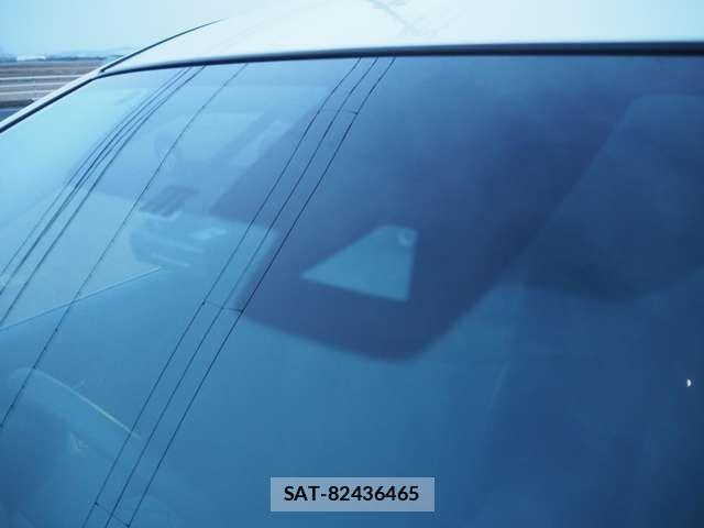 Nissan X-TRAIL HYBRID 2017-05 4052415-16