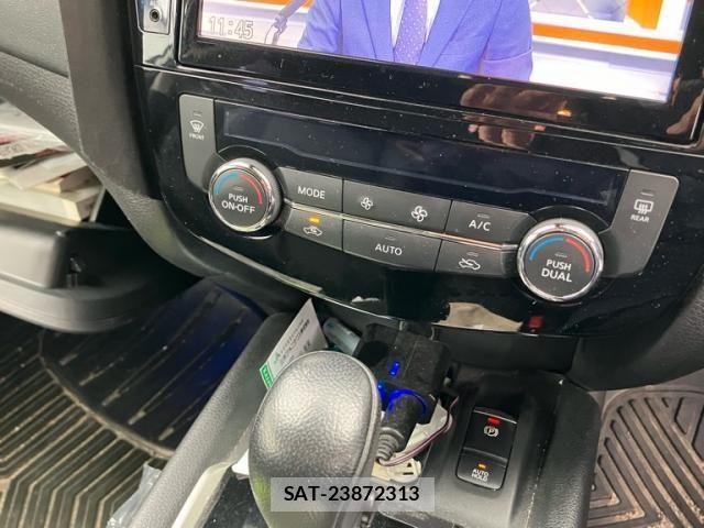 Nissan X-TRAIL HYBRID 2017-09 4334050-21