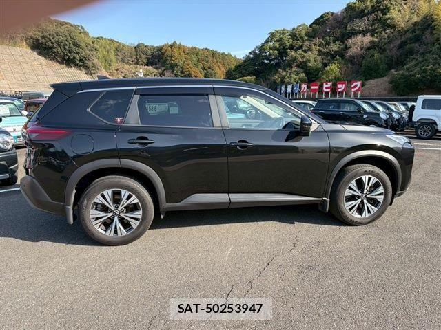 Nissan X-TRAIL HYBRID 2023-07 4334043-9