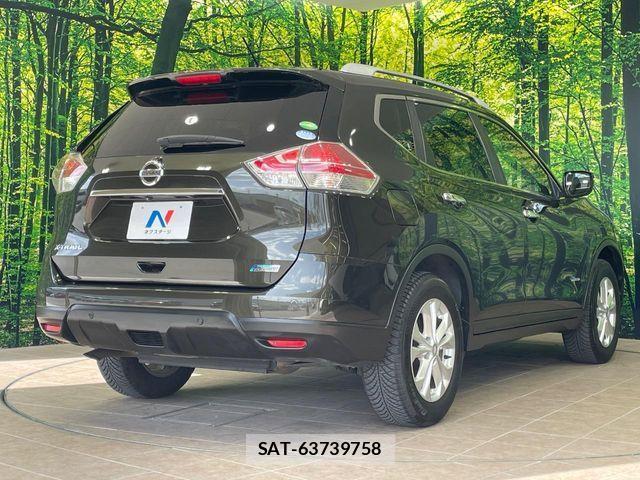 Nissan X-TRAIL HYBRID 2015-07 4425335-16