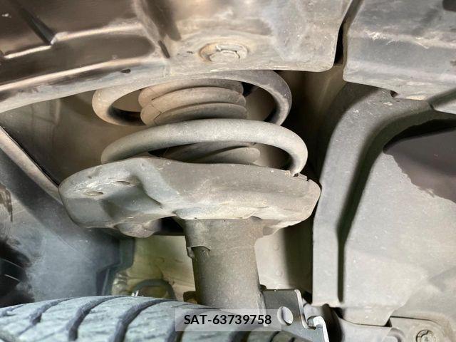 Nissan X-TRAIL HYBRID 2015-07 4425335-19