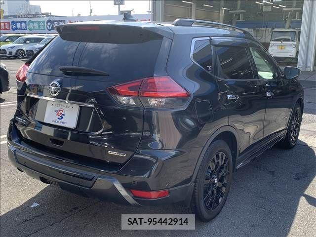 Nissan X-TRAIL HYBRID 2017-10 4759755-15