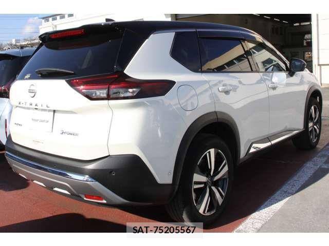 Nissan X-TRAIL HYBRID 2023-01 4996866-1
