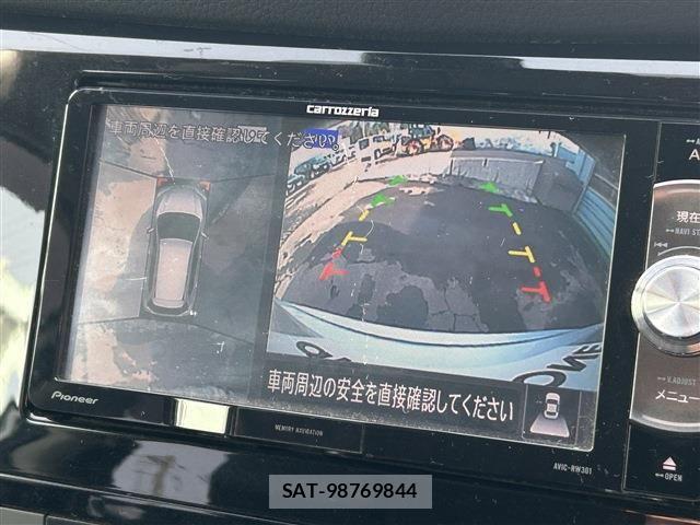 Nissan X-TRAIL HYBRID 2018-12 5883859-12