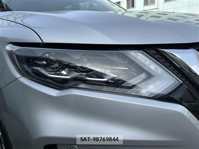 Nissan X-TRAIL HYBRID 2018-12 5883859-24