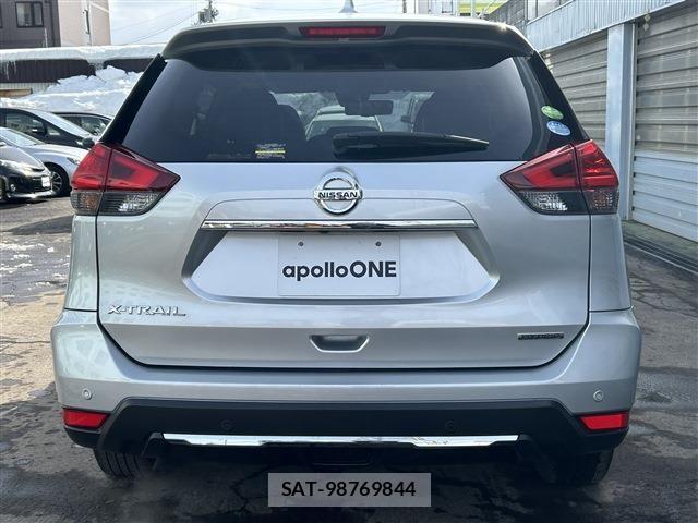Nissan X-TRAIL HYBRID 2018-12 5883859-2
