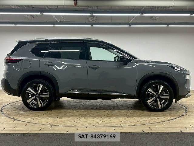 Nissan X-TRAIL HYBRID 2022-08 5883778-17