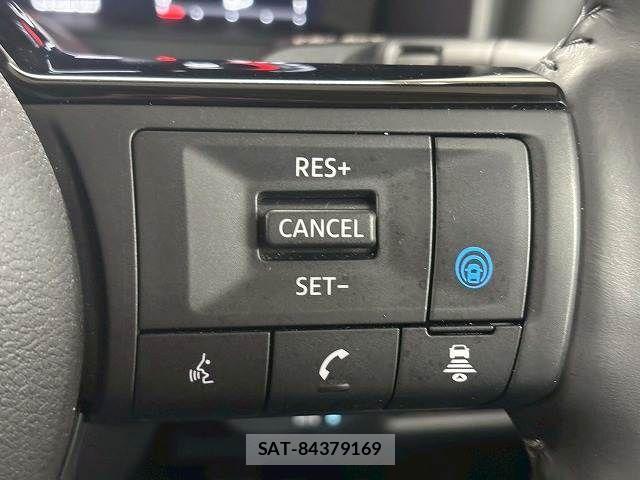 Nissan X-TRAIL HYBRID 2022-08 5883778-4