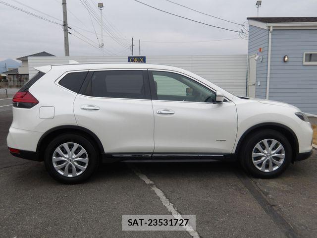 Nissan X-TRAIL HYBRID 2020-03 5883862-29