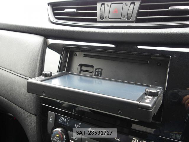 Nissan X-TRAIL HYBRID 2020-03 5883862-5