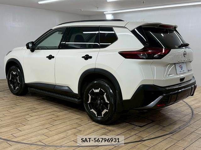Nissan X-TRAIL HYBRID 2022-08 5883816-15