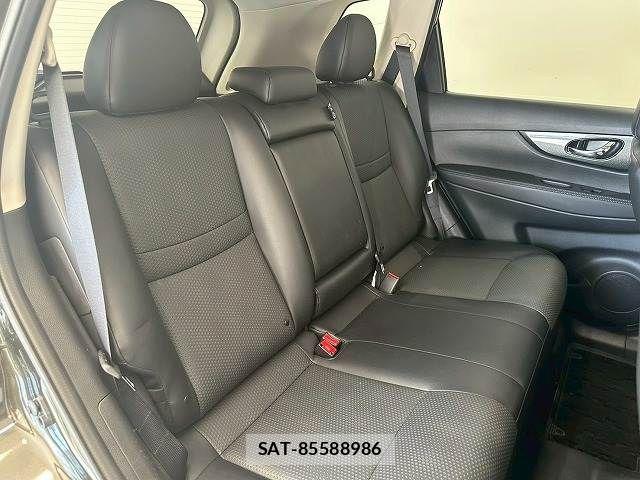 Nissan X-TRAIL HYBRID 2015-11 5883863-9