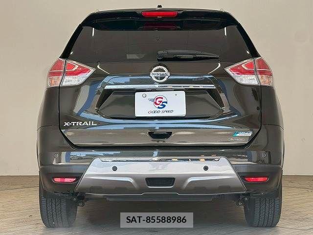 Nissan X-TRAIL HYBRID 2015-11 5883863-12