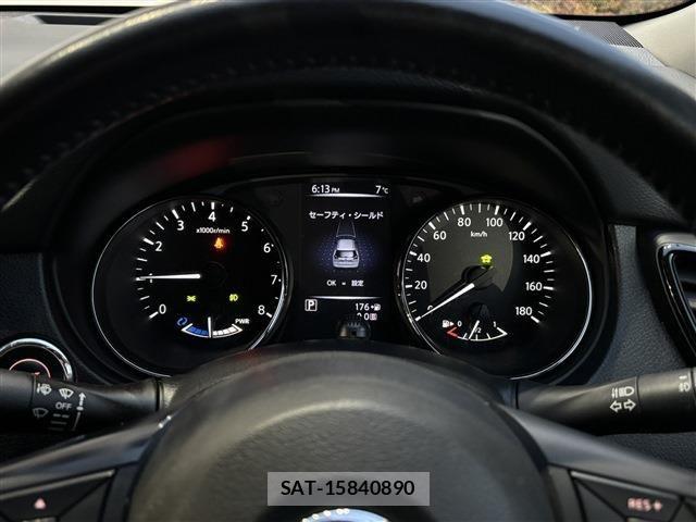Nissan X-TRAIL HYBRID 2018-07 6023965-9