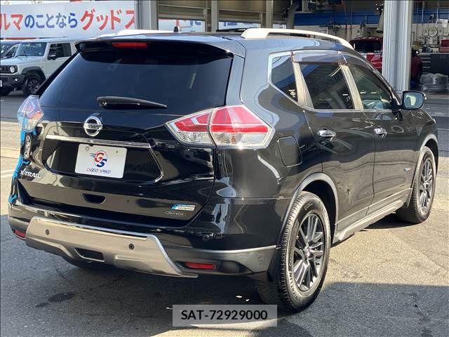 Nissan X-TRAIL HYBRID 2015-08 6023960-15