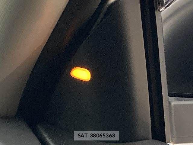 Nissan X-TRAIL HYBRID 2017-08 6023954-10