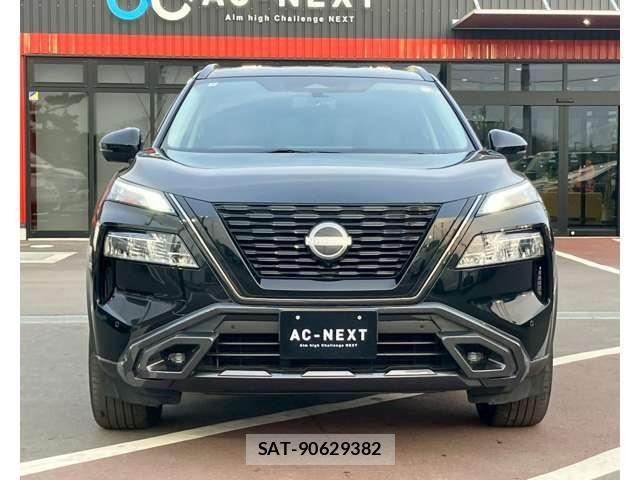 Nissan X-TRAIL HYBRID 2022-08 6023949-16