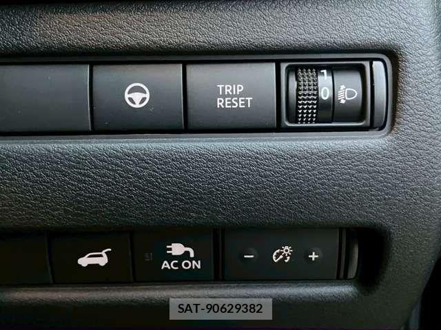 Nissan X-TRAIL HYBRID 2022-08 6023949-8