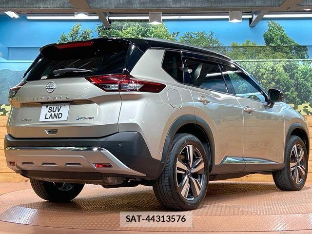 Nissan X-TRAIL HYBRID 2023-03 6221491-16